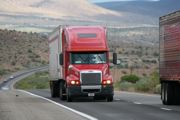 How To Become A Commercial Truck Insurance Agent